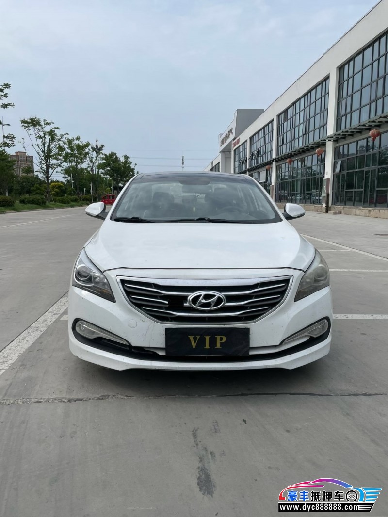 17年现代名图轿车抵押车出售