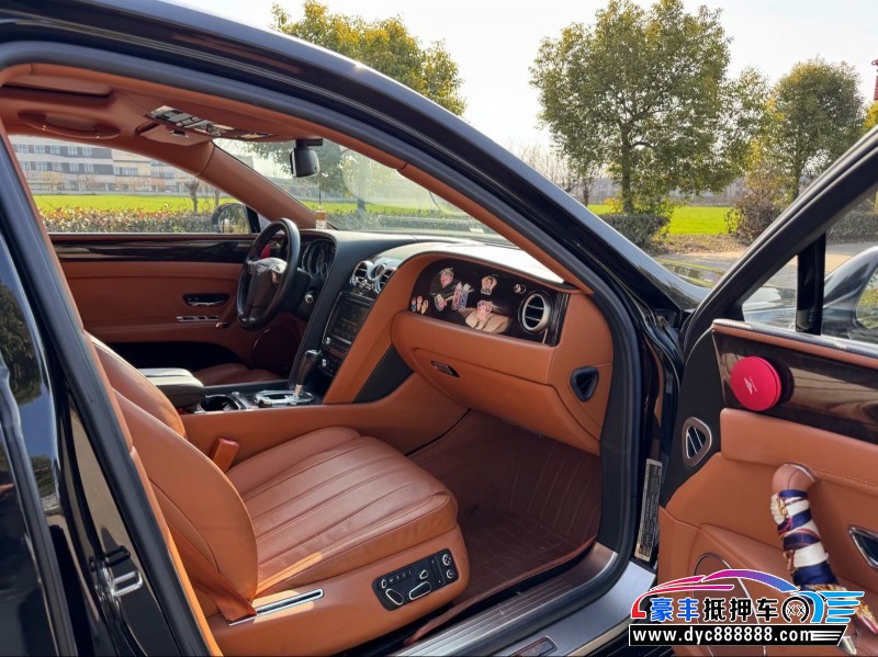 16年宾利飞驰轿车抵押车出售