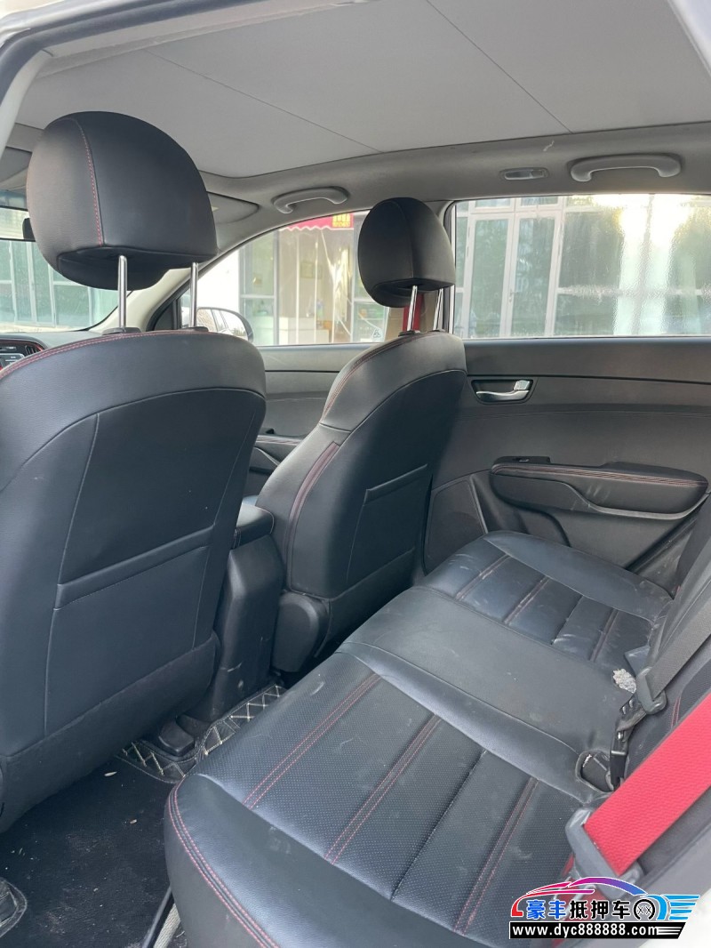 16年起亚KX3轿车抵押车出售