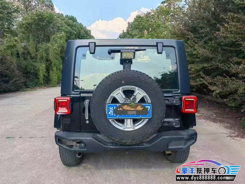 16年Jeep牧马人轿车抵押车出售