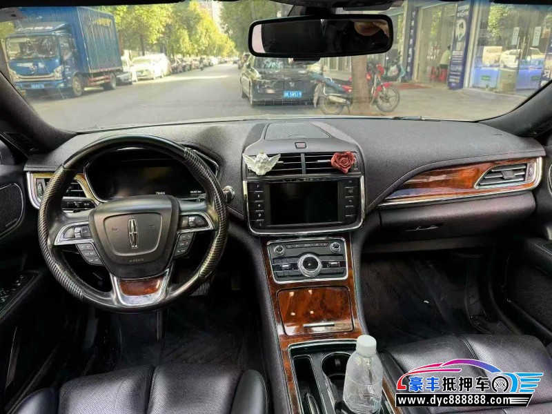 18年林肯大陆轿车抵押车出售