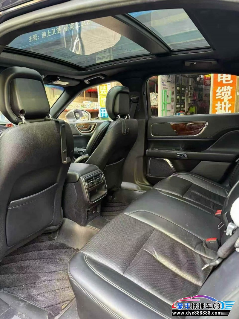 18年林肯大陆轿车抵押车出售