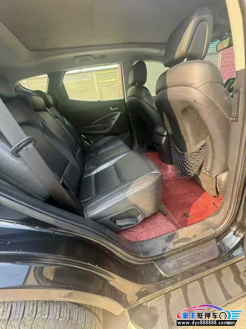 14年现代新胜达轿车抵押车出售