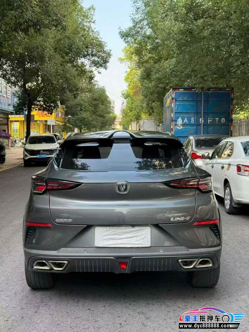 22年长安长安UNI轿车抵押车出售