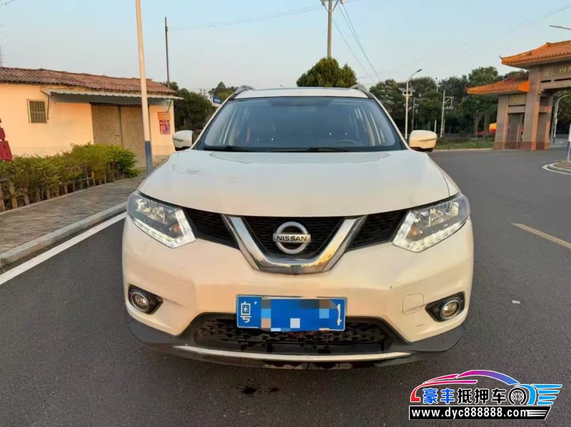 17年日产奇骏轿车抵押车出售