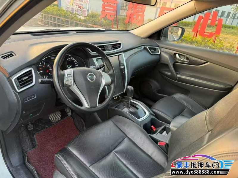 17年日产奇骏轿车抵押车出售