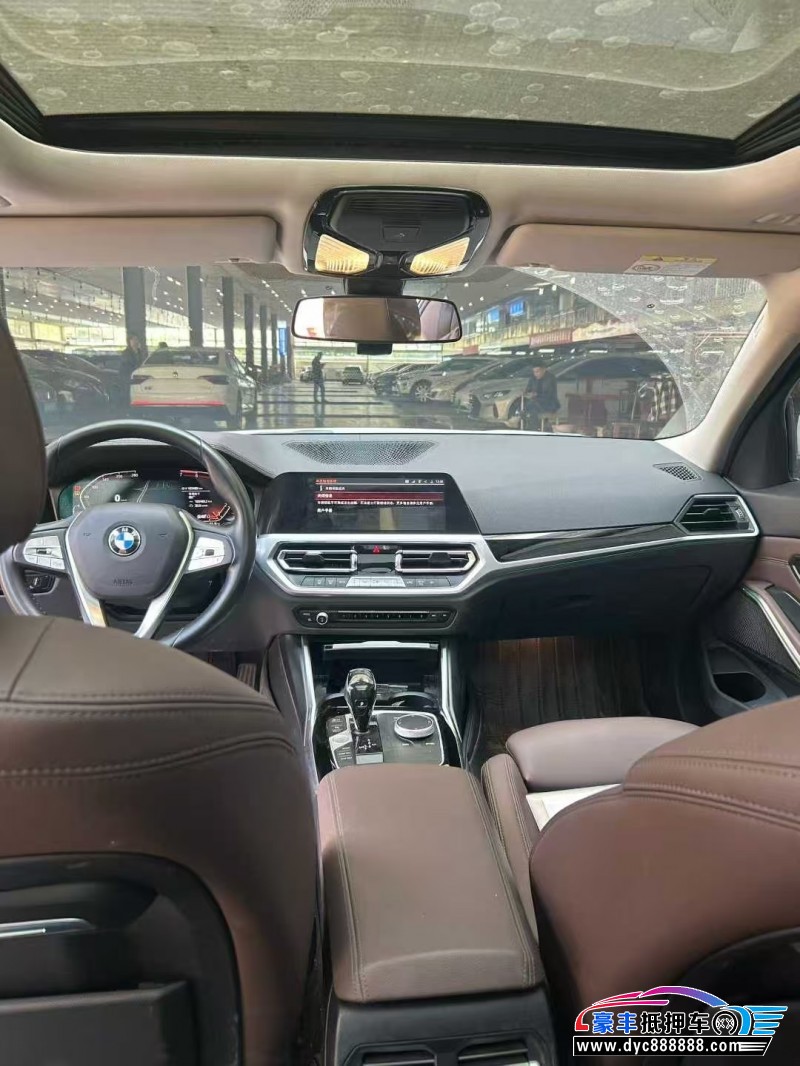 20年宝马3系轿车抵押车出售