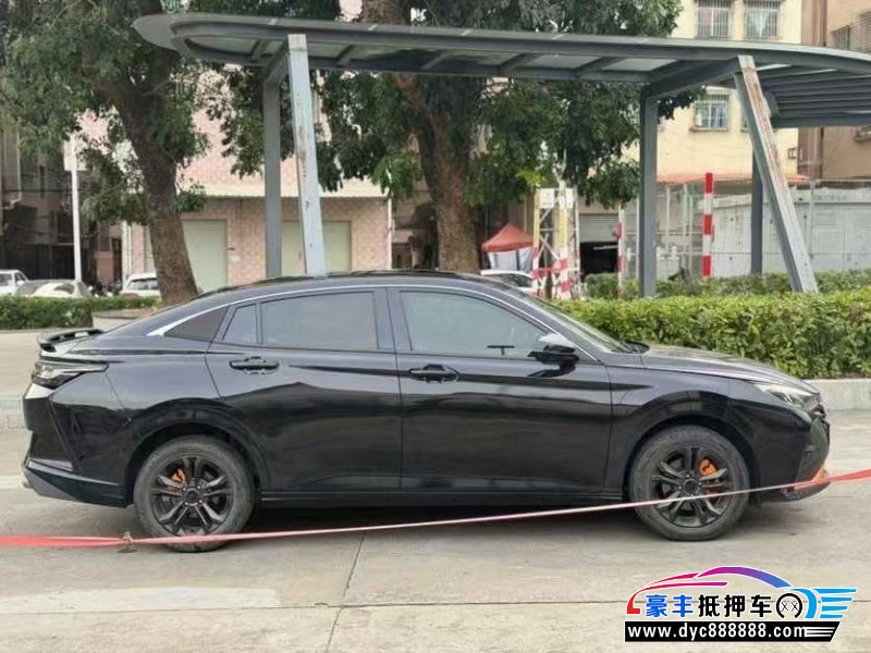 22年东风风神奕炫轿车抵押车出售