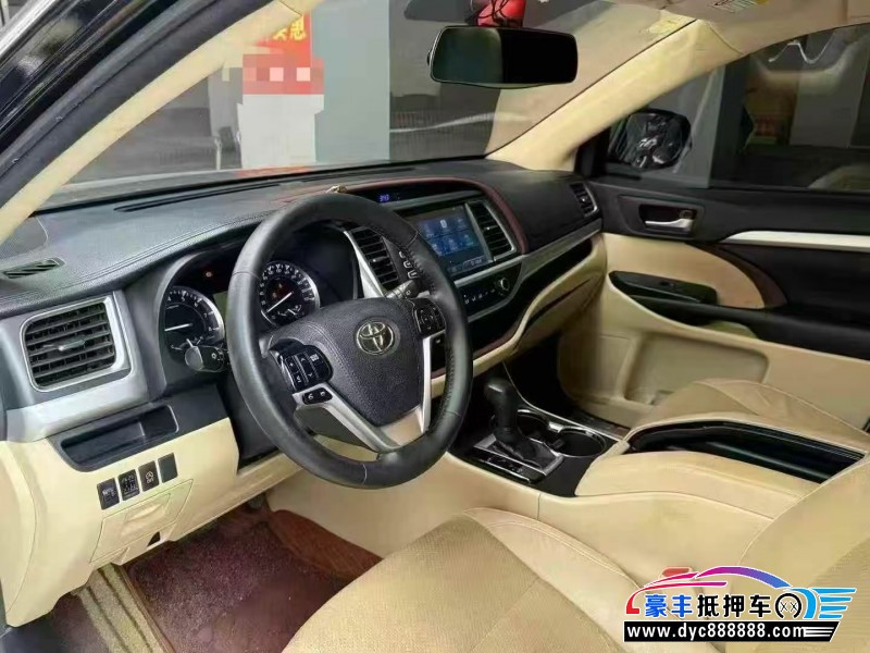 18年丰田汉兰达轿车抵押车出售