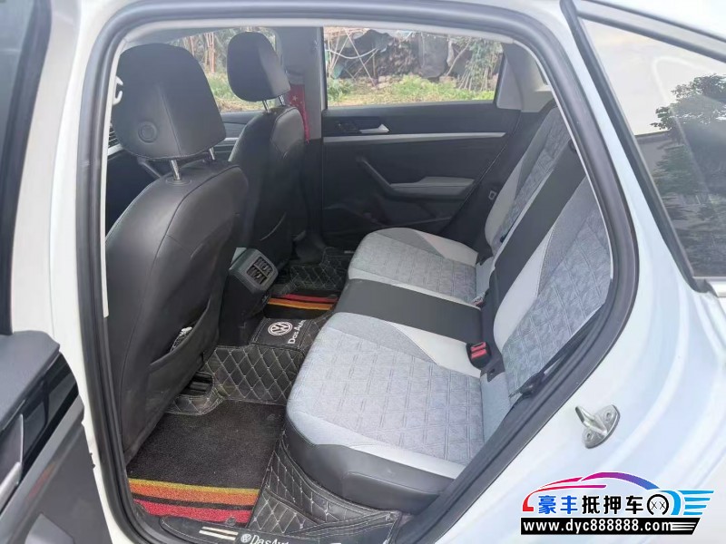 22年大众朗逸轿车抵押车出售