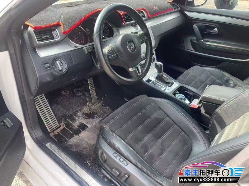 17年大众CC轿车抵押车出售