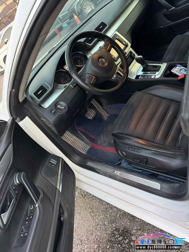 13年大众CC轿车抵押车出售