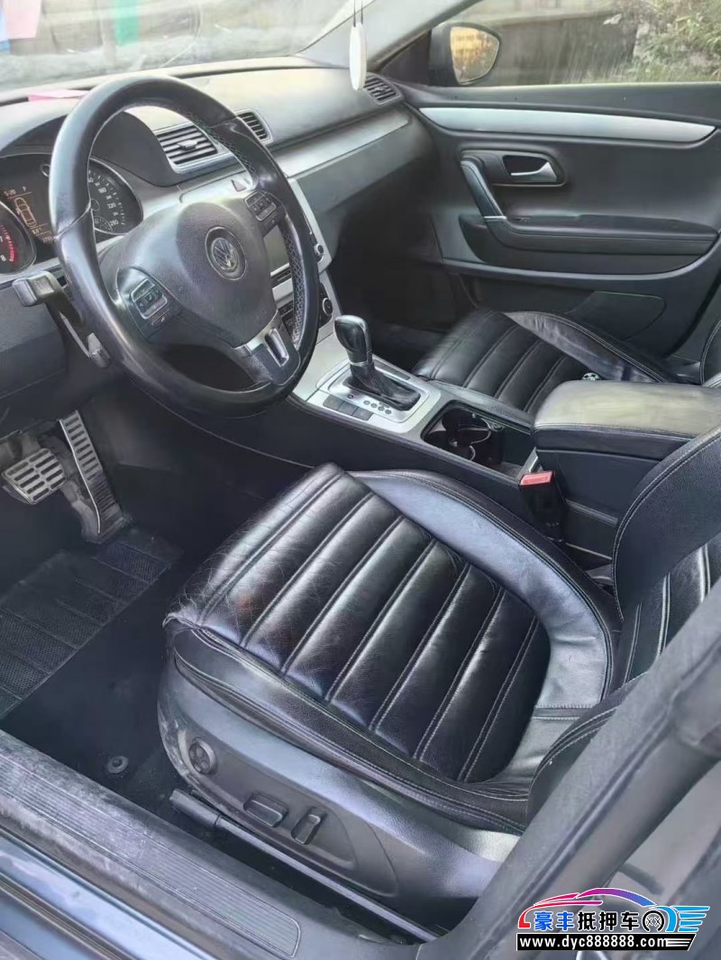 11年大众CC轿车抵押车出售