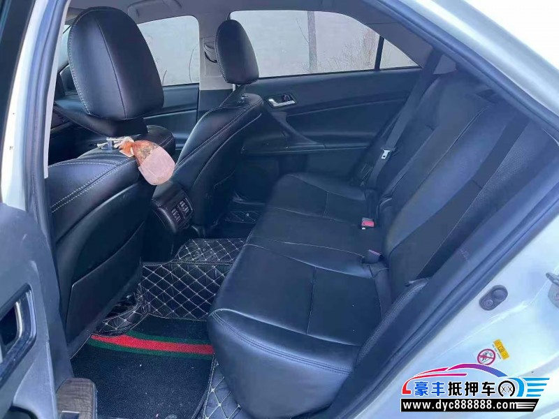 16年丰田锐志轿车抵押车出售