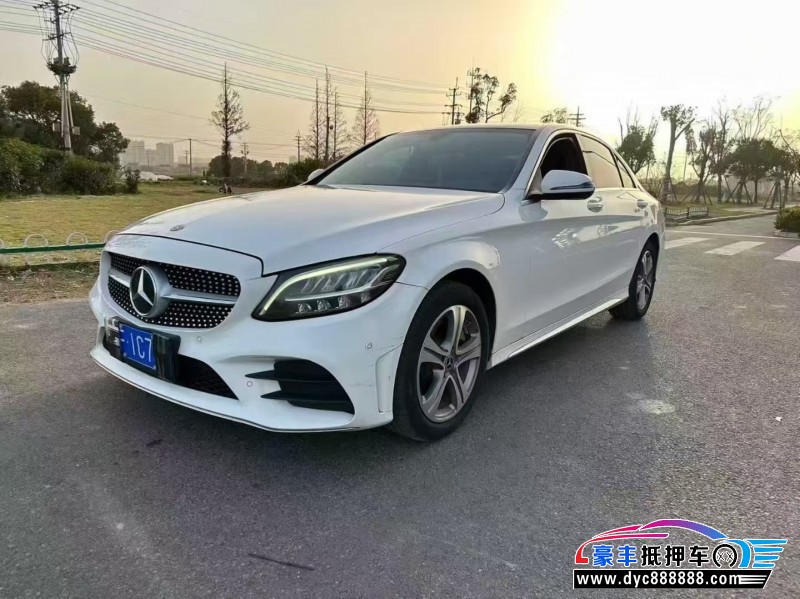 21年奔驰C轿车抵押车出售