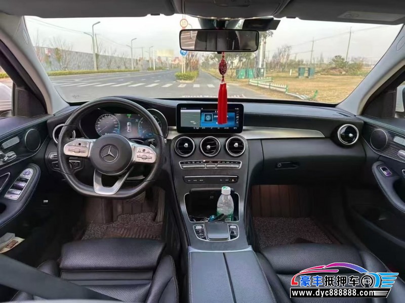 21年奔驰C轿车抵押车出售