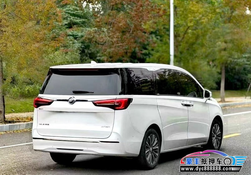 21年别克GL8轿车抵押车出售