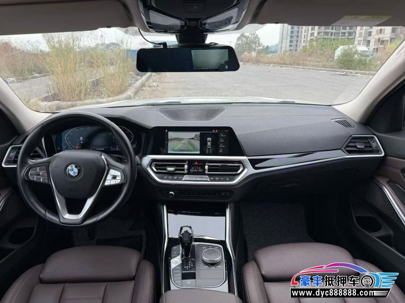 20年宝马3系轿车抵押车出售