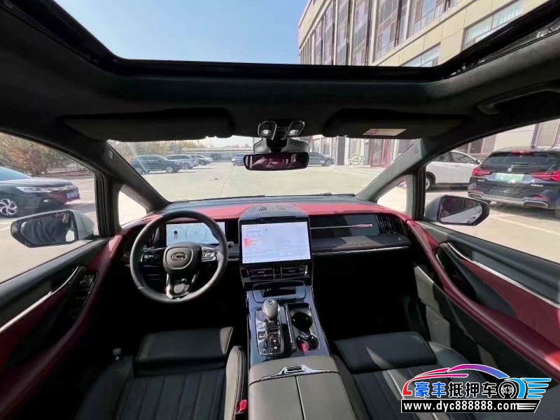 25年传祺M8轿车抵押车出售