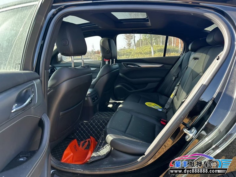 24年凯迪拉克CT5轿车抵押车出售