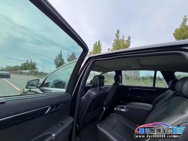 14年奔驰R轿车抵押车出售