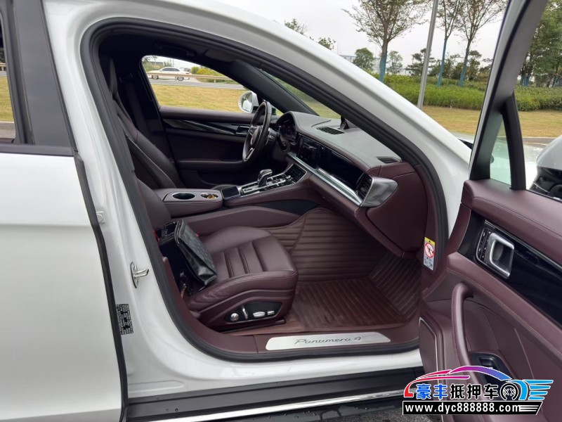 18年保时捷帕纳梅拉轿车抵押车出售