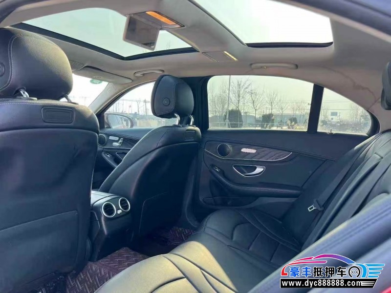 18年奔驰C轿车抵押车出售