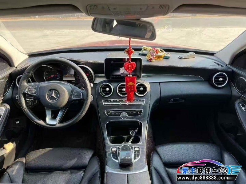 18年奔驰C轿车抵押车出售