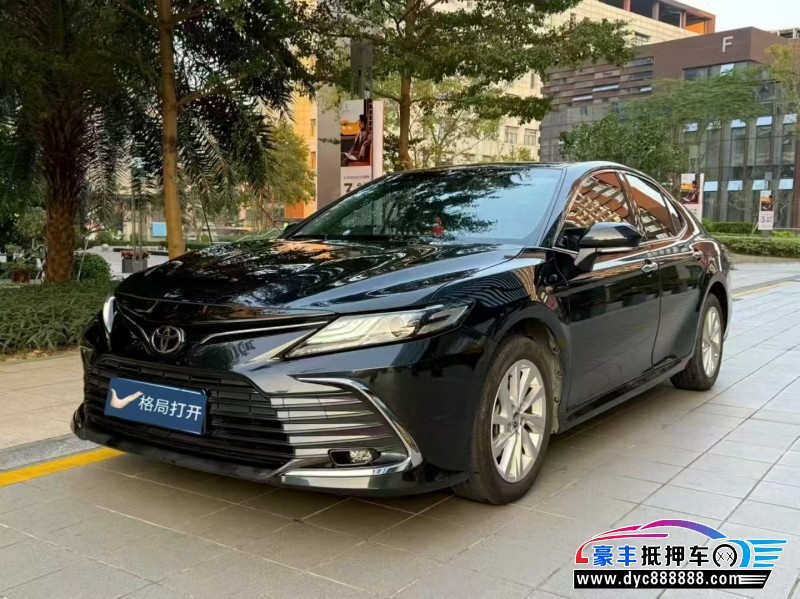 22年丰田凯美瑞轿车抵押车出售