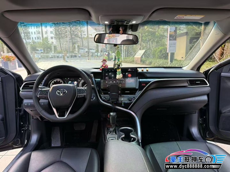 22年丰田凯美瑞轿车抵押车出售