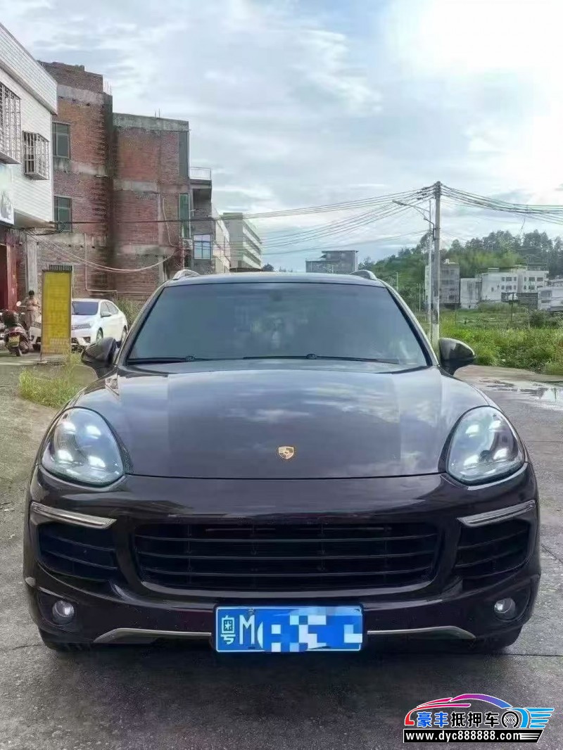 17年保时捷卡宴轿车抵押车出售