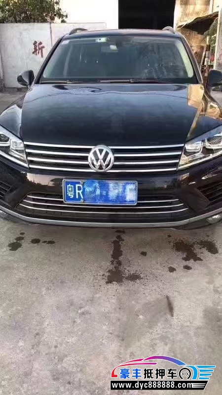 18年大众途锐轿车抵押车出售
