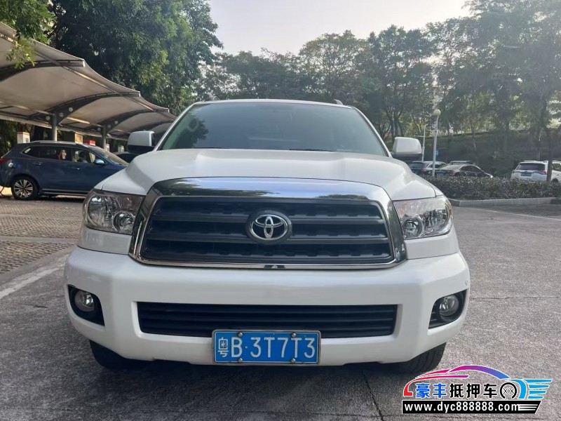 15年丰田红杉轿车