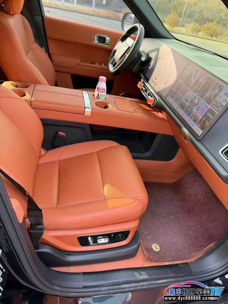 24年理想L8轿车抵押车出售