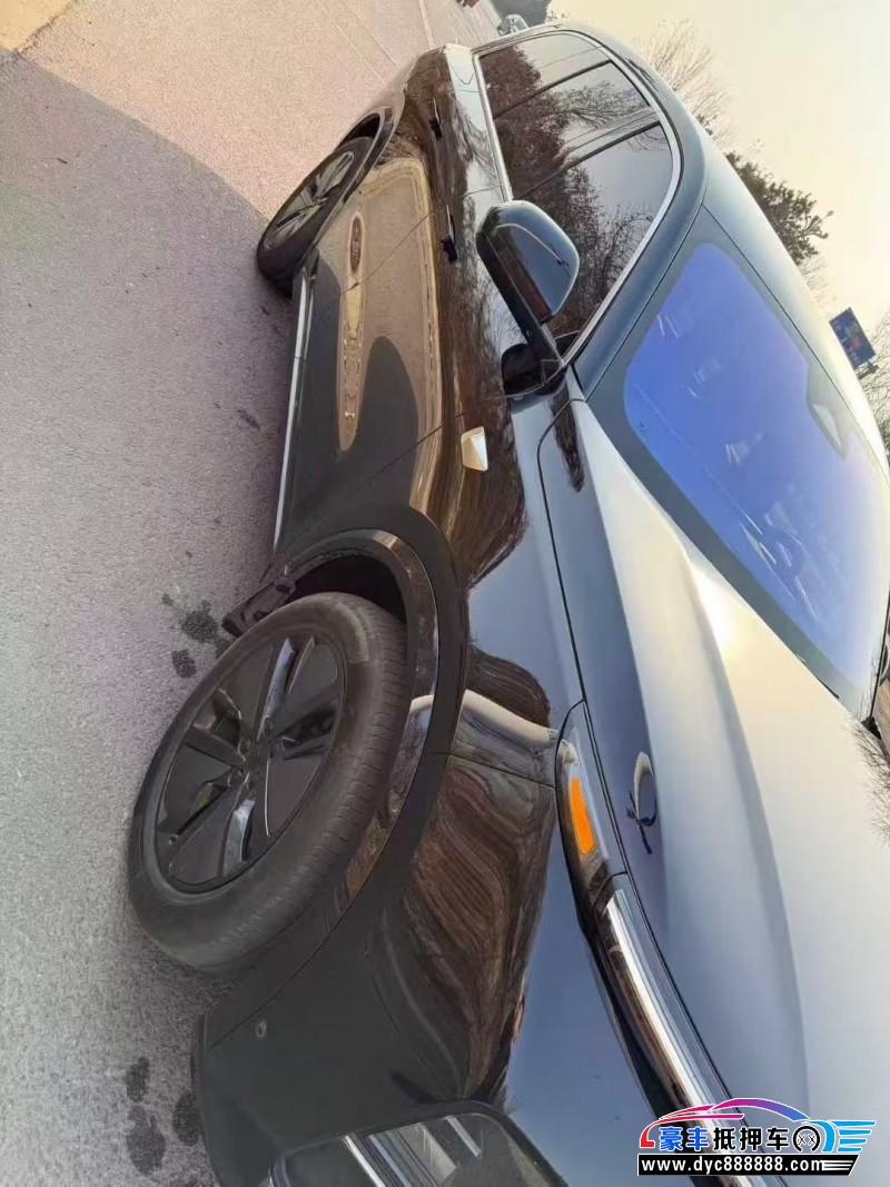 24年理想L8轿车抵押车出售