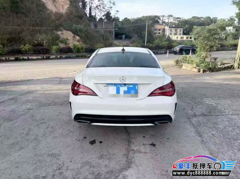 16年奔驰CLA轿车抵押车出售