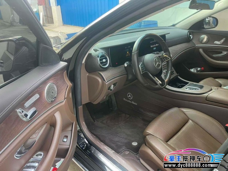 21年奔驰E轿车抵押车出售