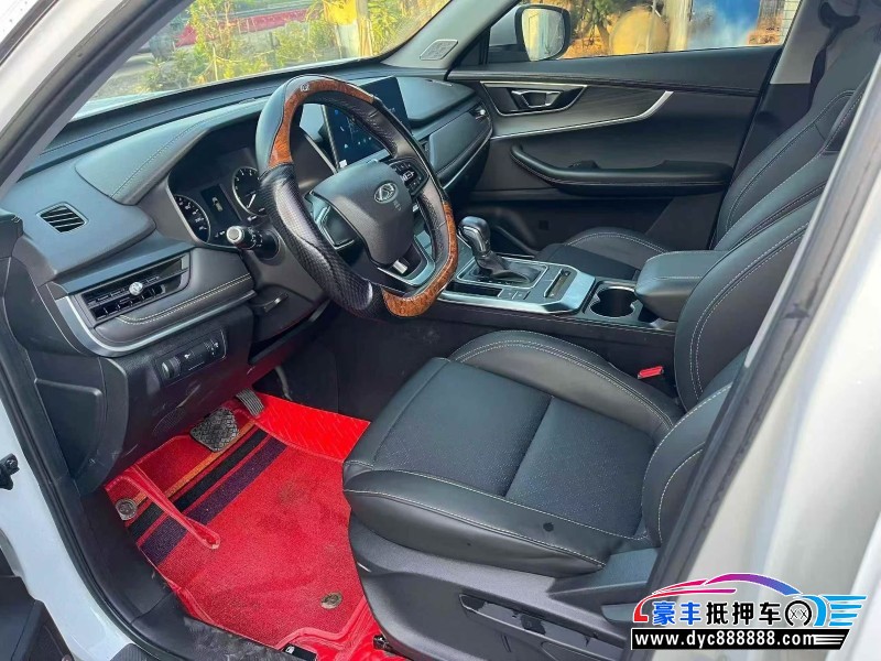 21年奇瑞瑞虎8轿车抵押车出售