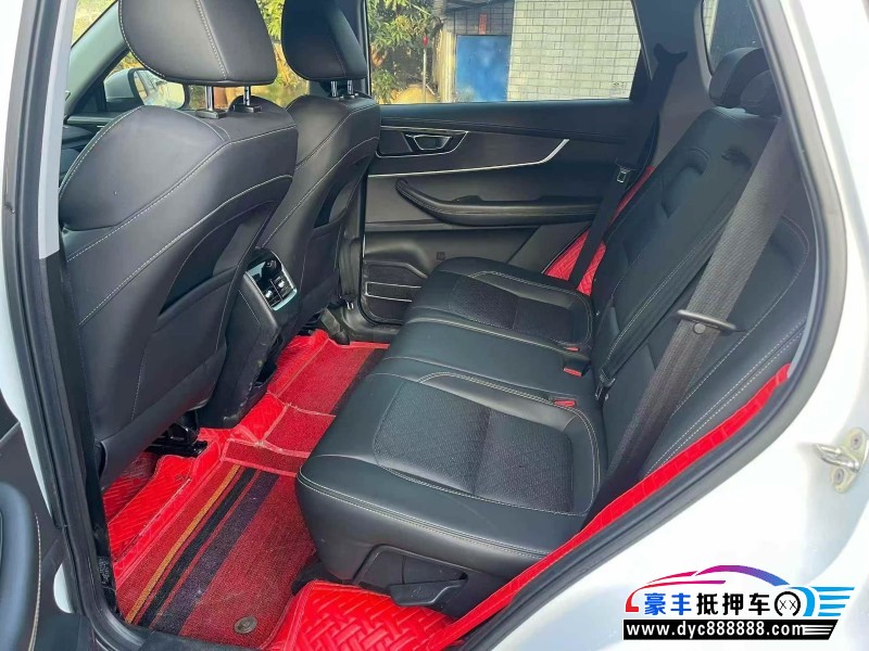 21年奇瑞瑞虎8轿车抵押车出售