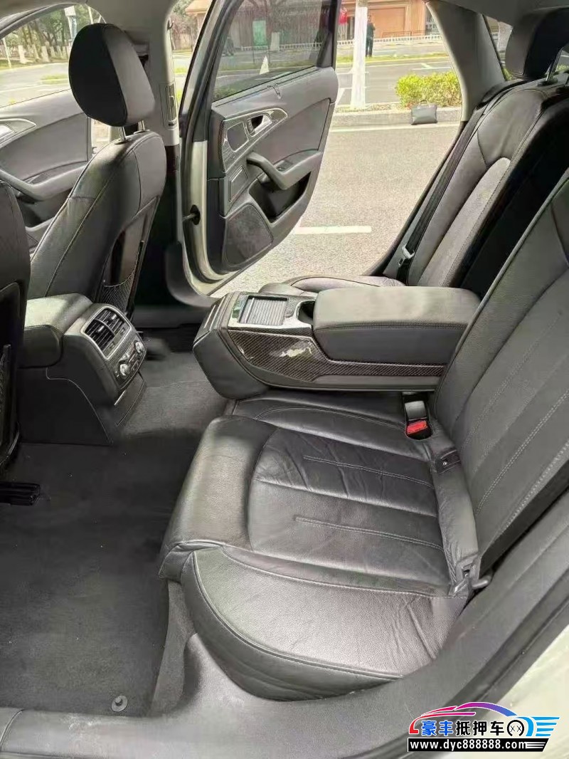 17年奥迪A6轿车抵押车出售