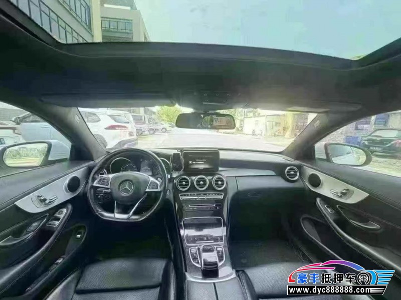 17年奔驰C轿车抵押车出售