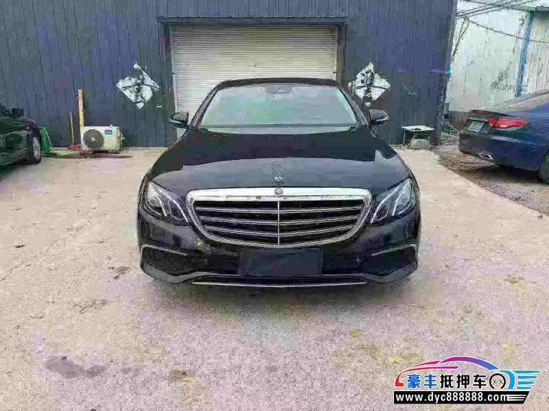 17年奔驰E轿车抵押车出售