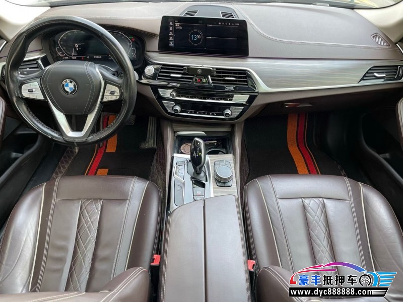 20年宝马5系轿车抵押车出售