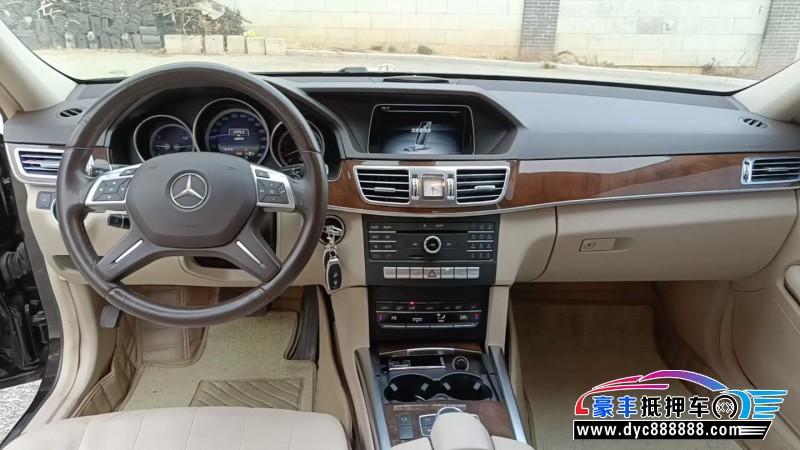 15年奔驰E轿车抵押车出售