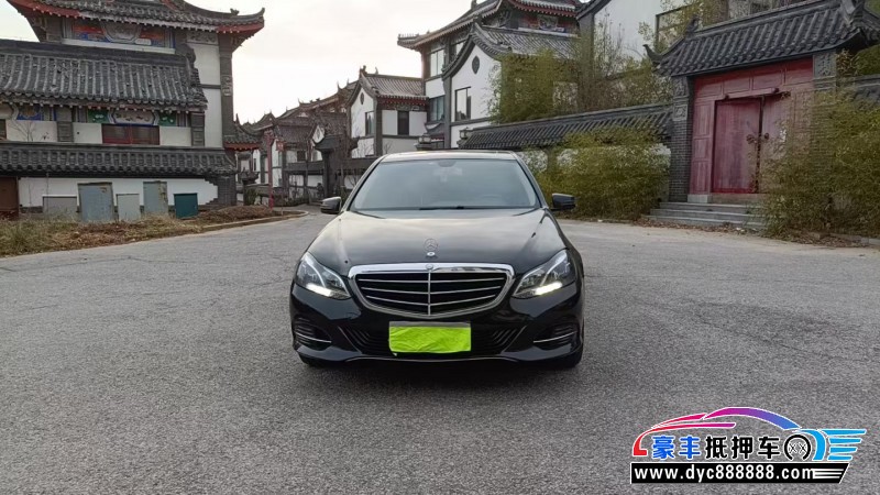 15年奔驰E轿车抵押车出售