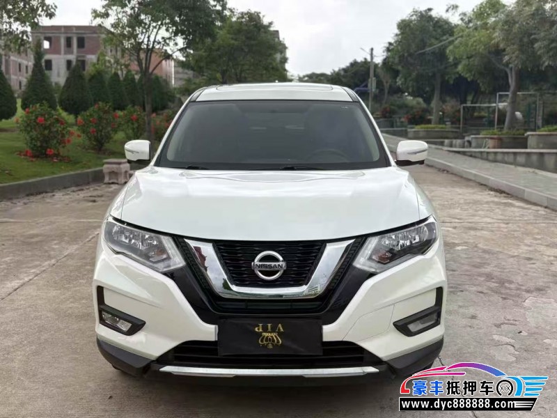 17年日产奇骏轿车抵押车出售