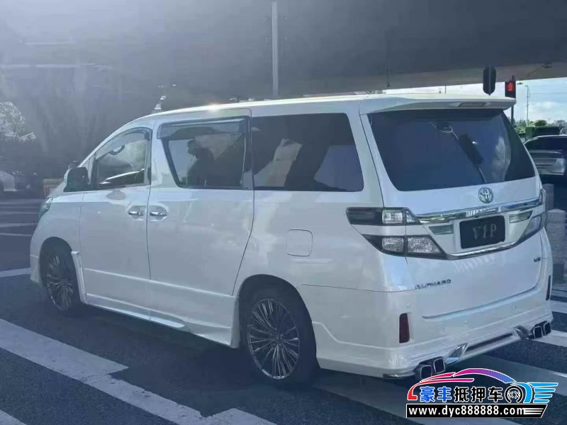 12年丰田埃尔法轿车抵押车出售