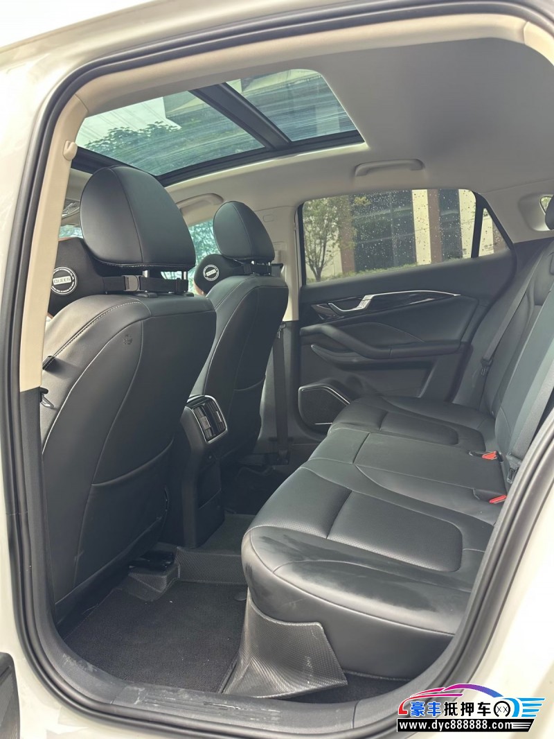 25年奔腾B70轿车抵押车出售