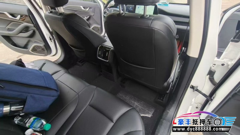 25年奔腾B70轿车抵押车出售