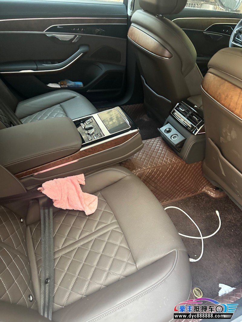 24年奥迪A8L轿车抵押车出售